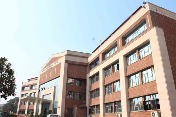 Amity International School, Pushp Vihar gallery 24